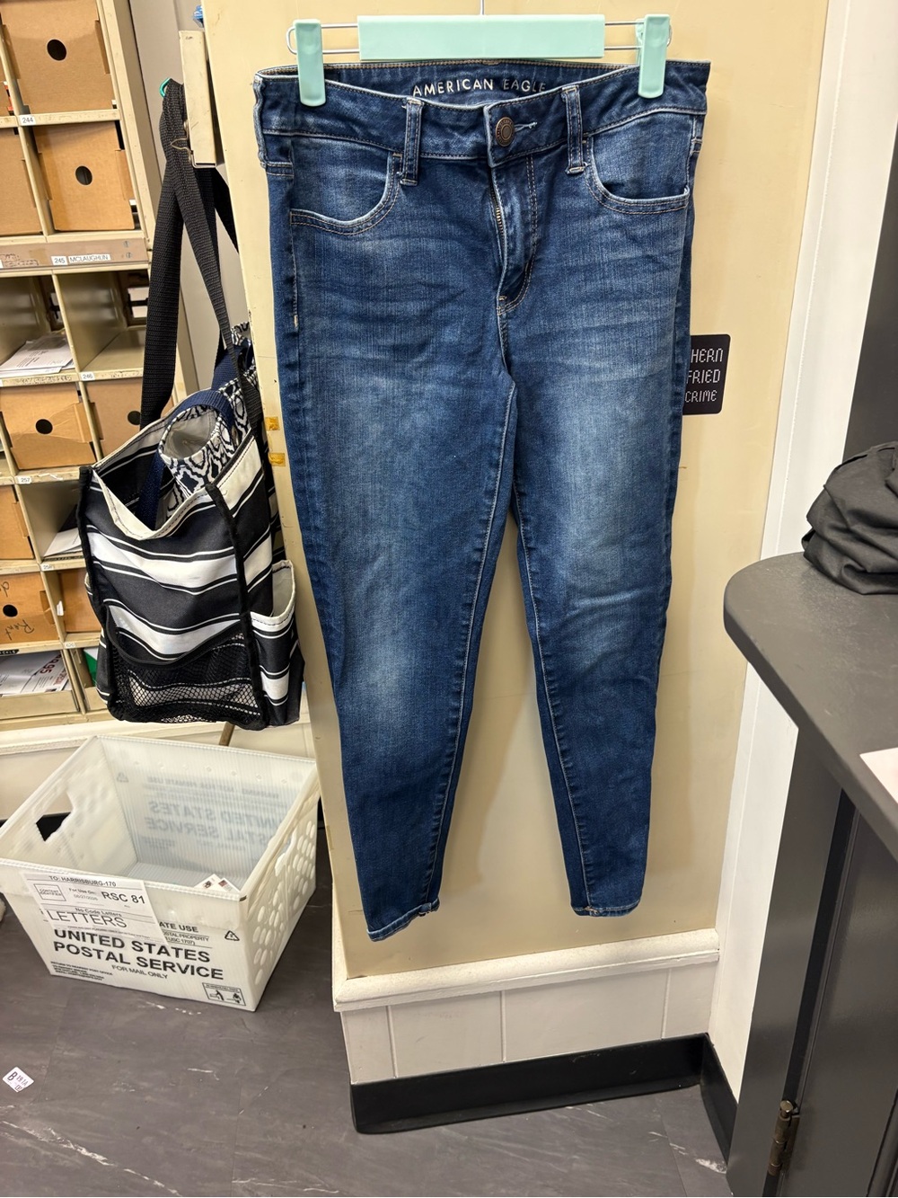 American Eagle Outfitters Women's Medium Blue Skinny Jeans